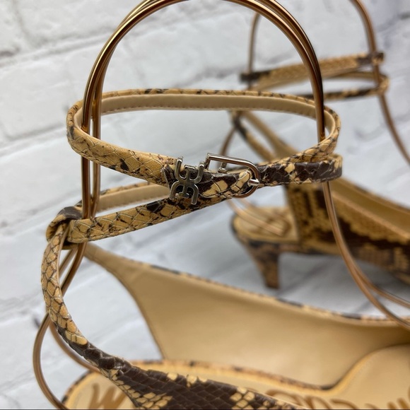 Damaged - Picture 10 of 15